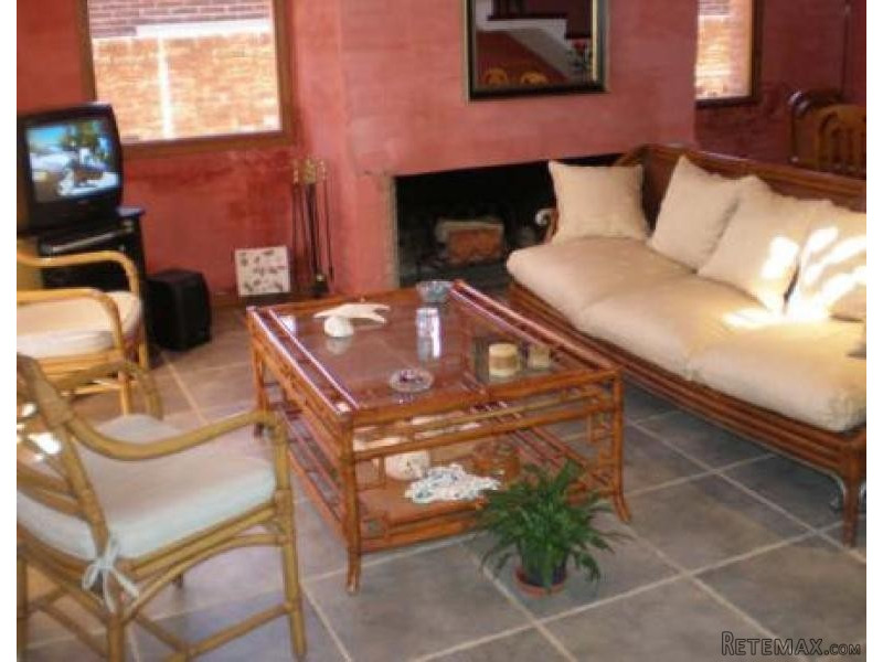 4 Bedroom House - For Rent -..