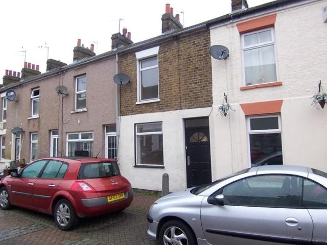 2 bedroom house in SHEERNESS