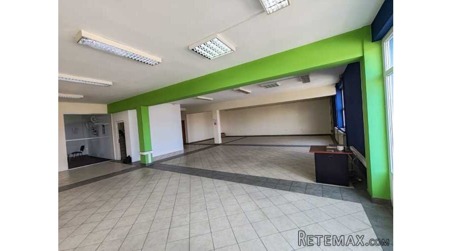 Poslovni prostor 269 m² s 10 parkirnih mjesta – idealno za t - 3