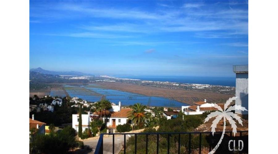 This detached villa in Monte Pego was built in 2000 on 2.. - 3