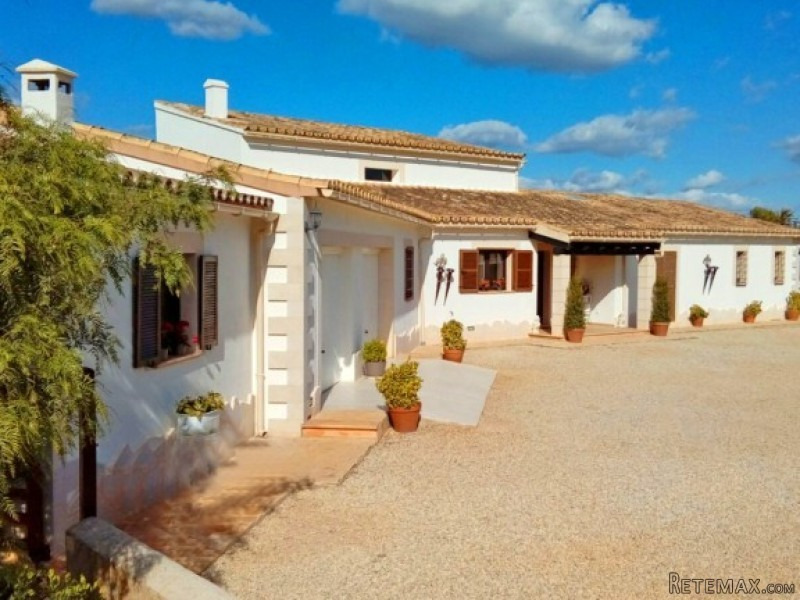 Reformed Property With Horse Stables In.. - 2