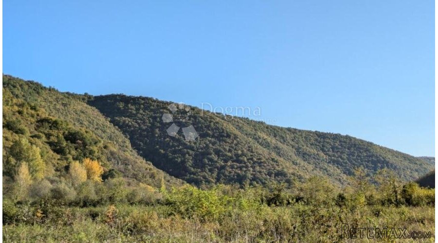 POLJOPRIVREDNO ZEMLJIŠTE SA ŠIROKIM PRISTUPNIM PUTEM - 2