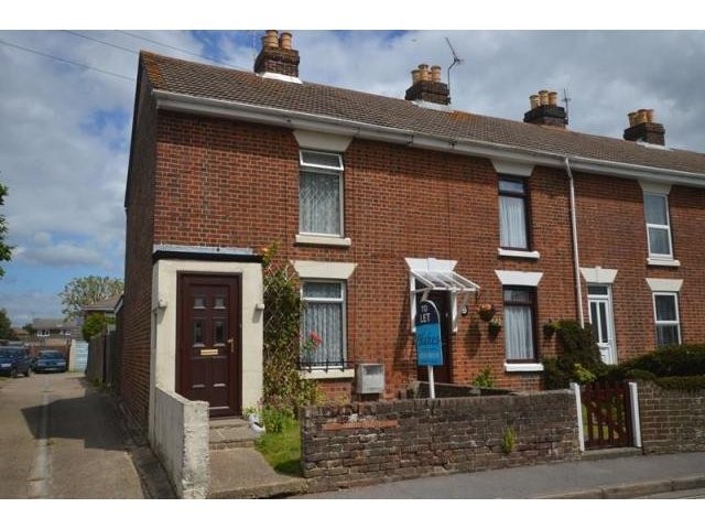 Unfurnished 2 bedroom End of Terrace..