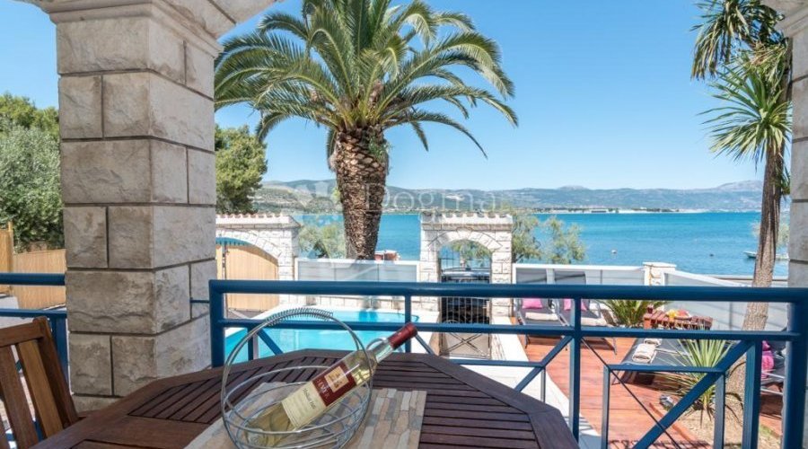 Villa prvi red uz more - TROGIR - 4
