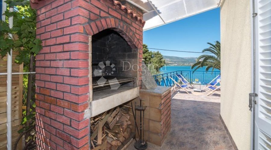 Villa prvi red uz more - TROGIR - 8