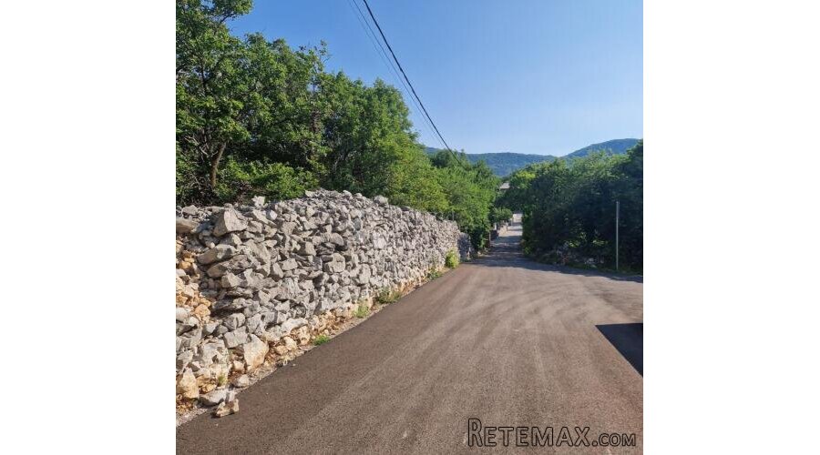 Zemljište za gradnju obiteljske kuće