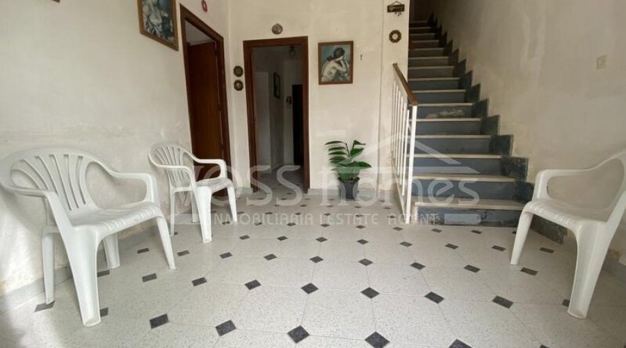 EXCLUSIVE FOR VOSS HOMES - A very interesting, 2 storey.. - 6