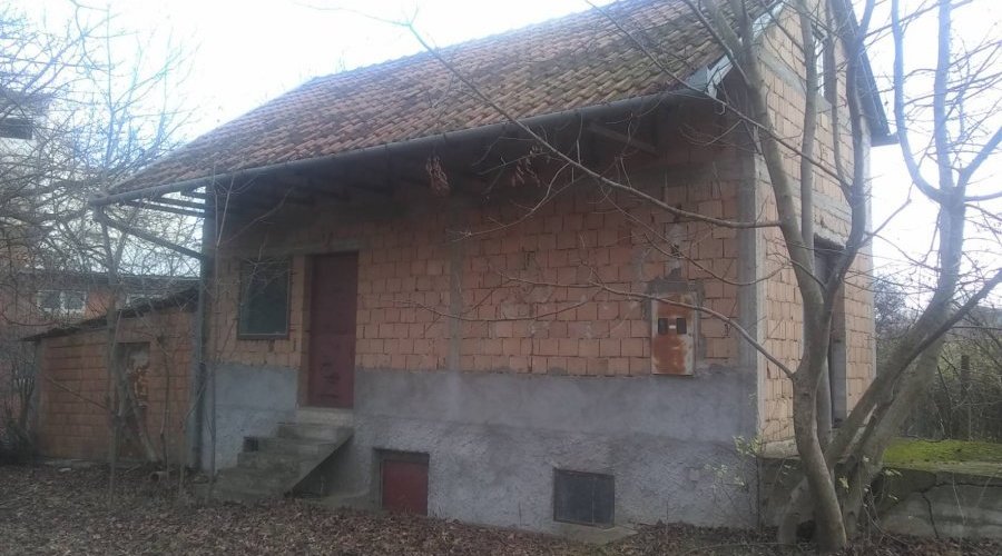 Vocnjak-gradjevinsko zemljiste iza Belog Narcisa - 4