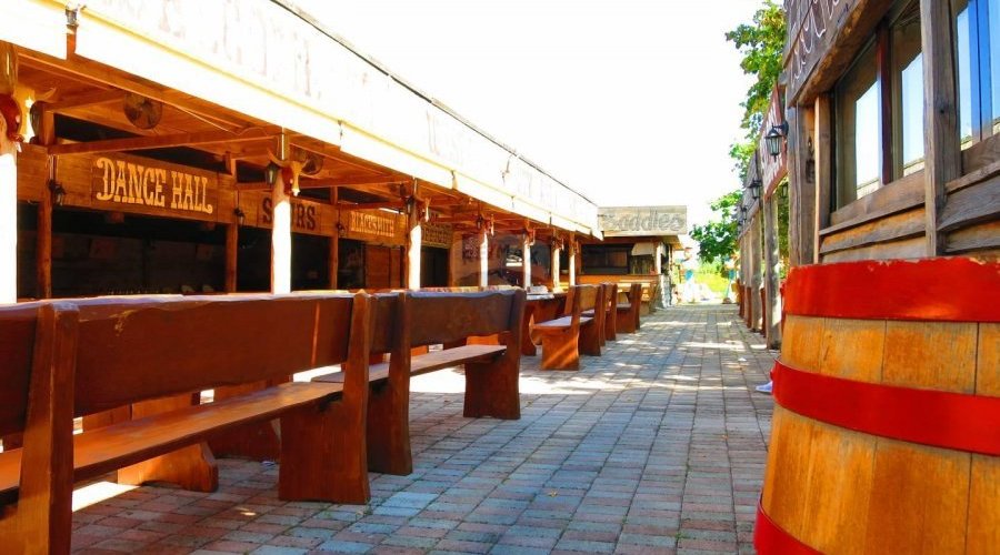 LANTERNA - uhodan restoran 1000m2 na prodaju