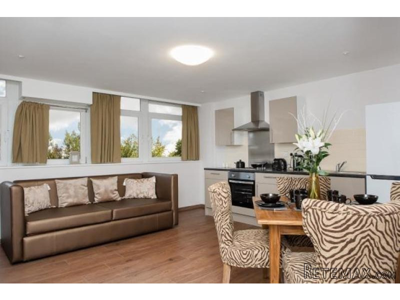 3 Bed Flat For Sale