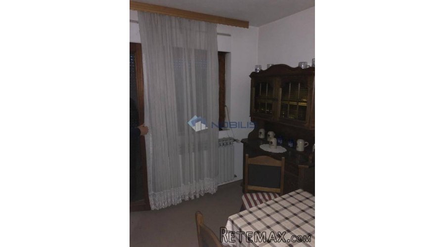 Zagreb, Velika Gorica, 250m2+ 350m2 okućnice, garaža - 11