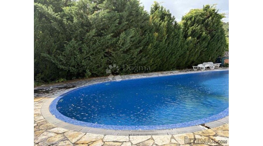 BAŠKA, APARTMAN U PRIZEMLJU - 2