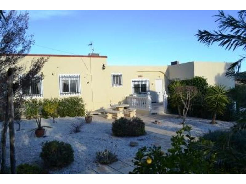 Finca In Hondon De Los Nieves