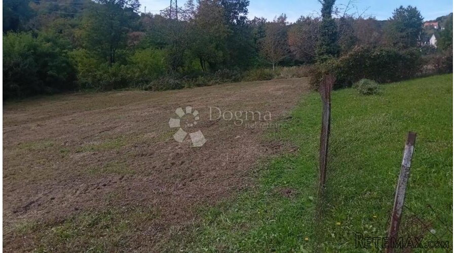 Ekskluzivna prodaja! Građevinsko zemljište u Markuševcu, pri
