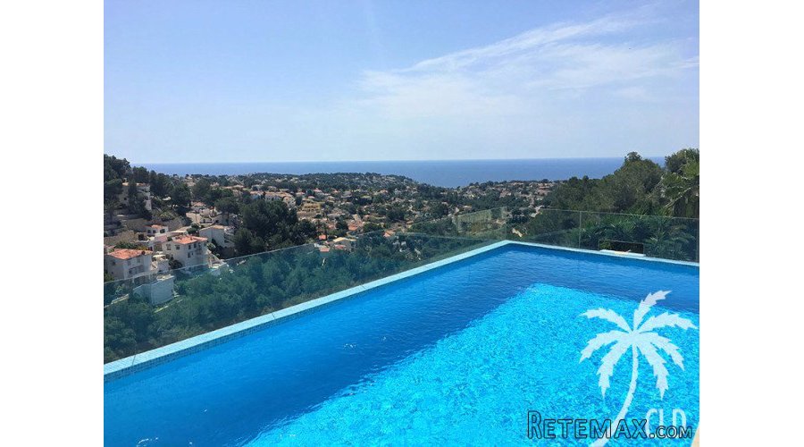 Luxurious villa currently under construction with panoramic.. - 2