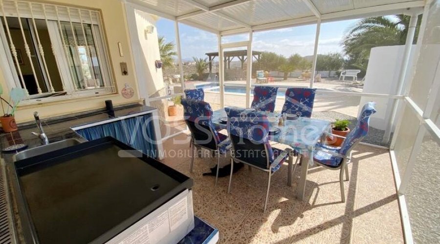 NEW & EXCLUSIVE TO VOSS HOMES - A lovingly presented, 3.. - 7