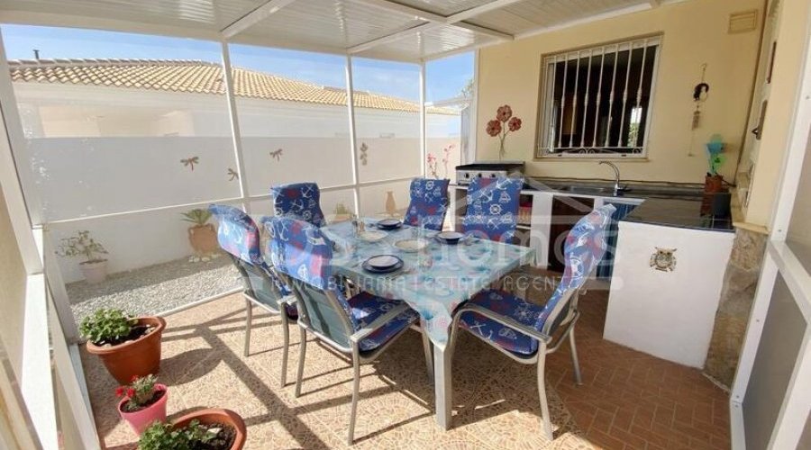 NEW & EXCLUSIVE TO VOSS HOMES - A lovingly presented, 3.. - 8