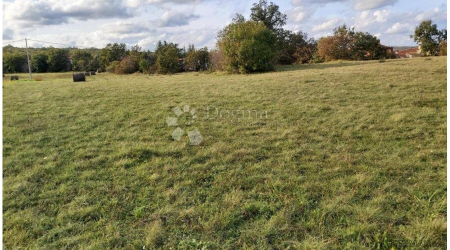 Kombinirano zemljište u predgrađu Labina - 2