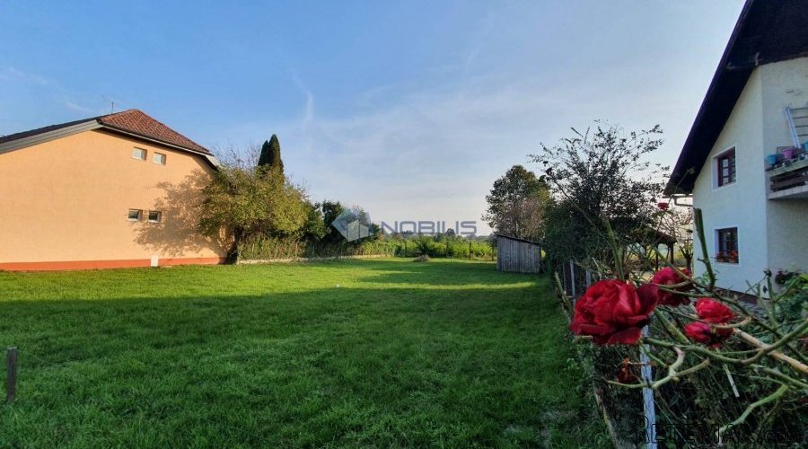Varaždin, Gornji Kuršanec, građ. zemlj. 741 m2