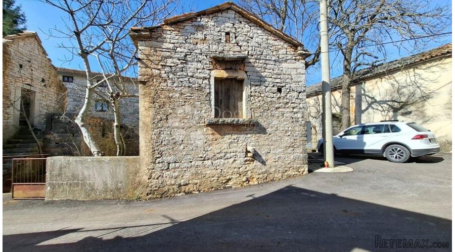 Izvrsna prilika, kamena samostojeća kuća u mirnom dijelu Ist - 2