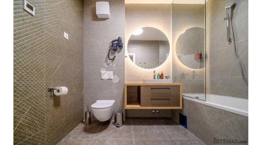 MARINA KOD TROGIRA – LUXUZNE VILLE LUCY ***** VILLA LEMON - 3