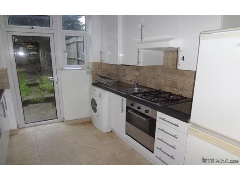 48 - 25 Daybrook Road R1 - 2