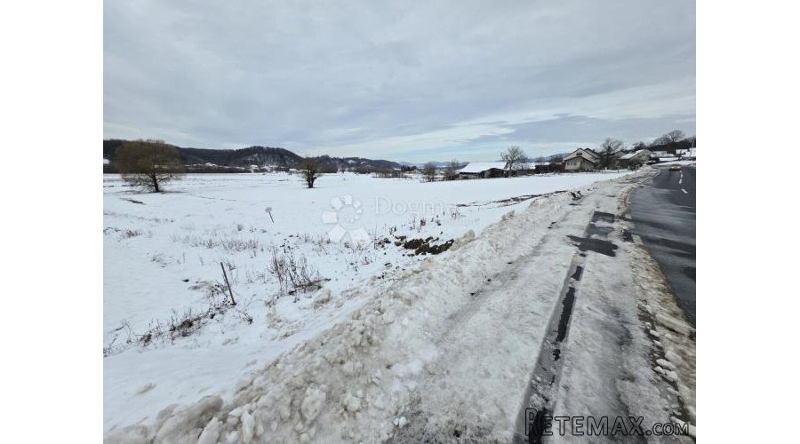 Građevinsko zemljište 1.412m² u Zlataru uz glavnu cestu prem - 2