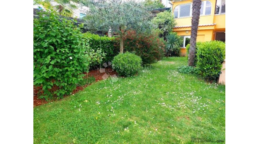 MALINSKA, KUĆA SA 3 APARTMANA 70 M OD MORA - 2