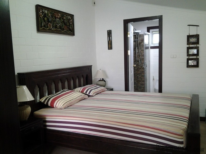 Villa with private pool near Pattaya..