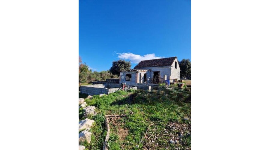 Donji Humac, zemljište za izgradnju OPG-a, 10 630 m2, pogled