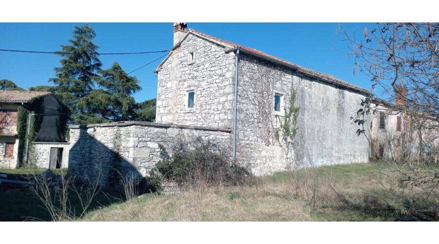 Kuća za adaptaciju - 2