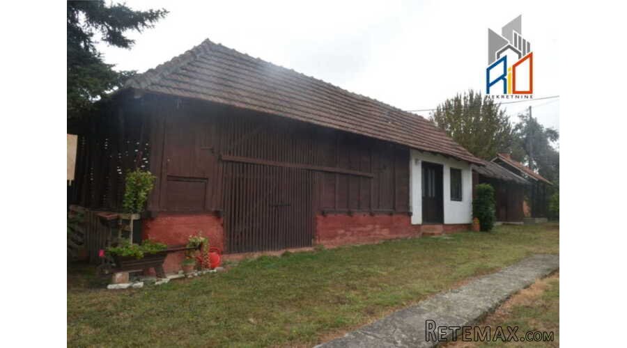 Useljiva kuća u mirnom kraju Lajkovca - 11