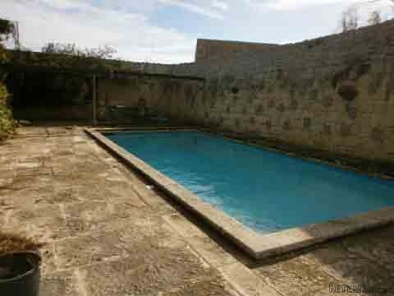 Hse. Of Char. Palazzo, Luxurious Finish