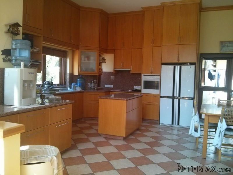 Villa for rent in Panthea area - 2