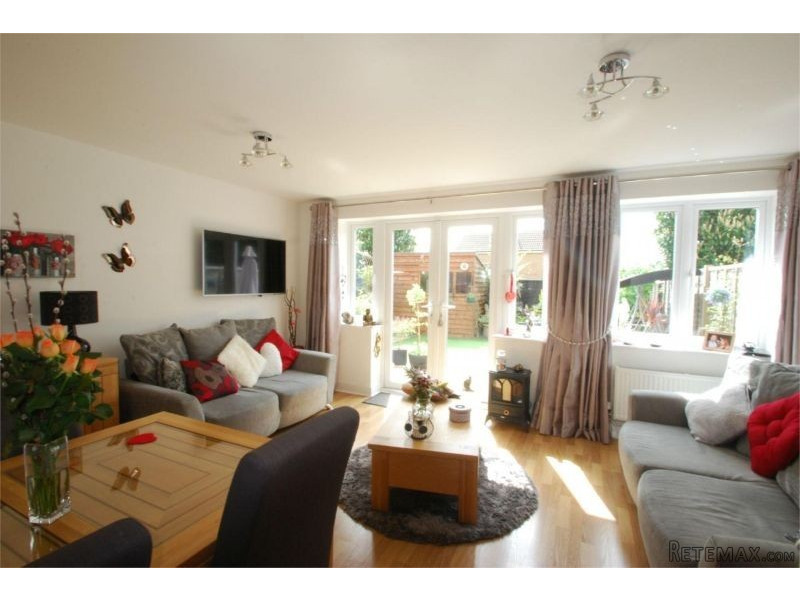 3 Bedroom Town House - 2