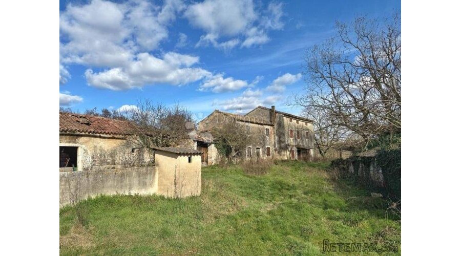 RIJETKOST NA TRŽIŠTU - SAVRŠENA STANCIJA ZA PRIVATNU REZIDEN