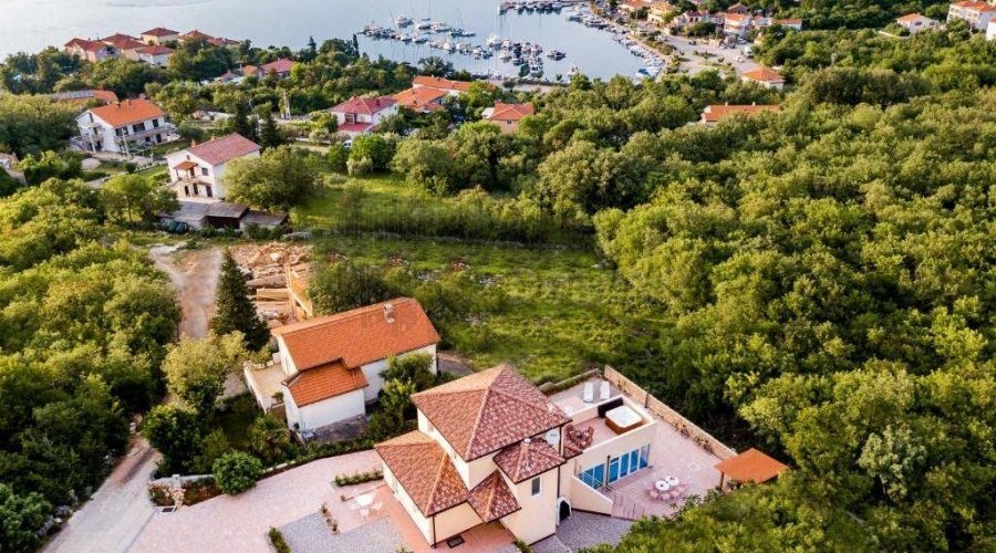 Prekrasna villa blizu mora! Otok Krk!