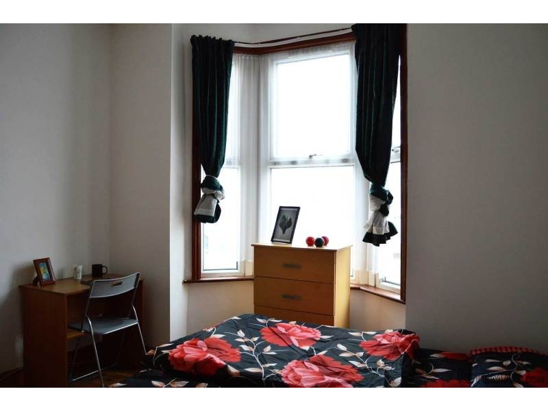 Double room, Zone 3, Leyton