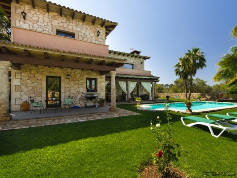 Generous Country House With Rental.. - 2