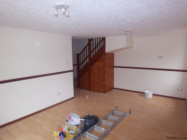 2 bedroom house in Eastchurch, SHEERNESS - 2