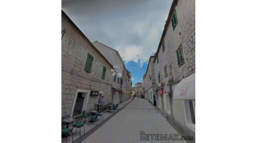 Odlična prilika – stan u samom centru Sinja