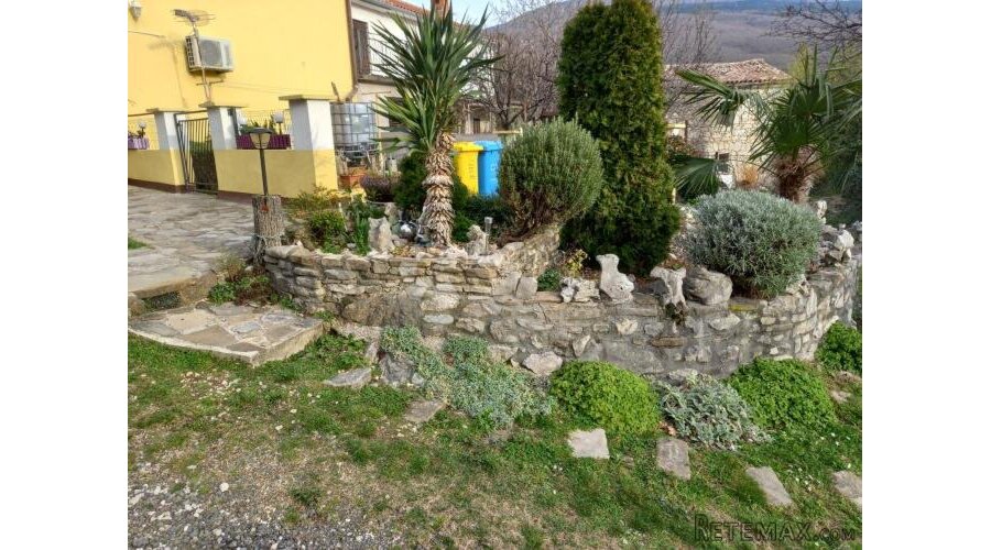 Istra, Lupoglav, Vranja, dvojna kuća