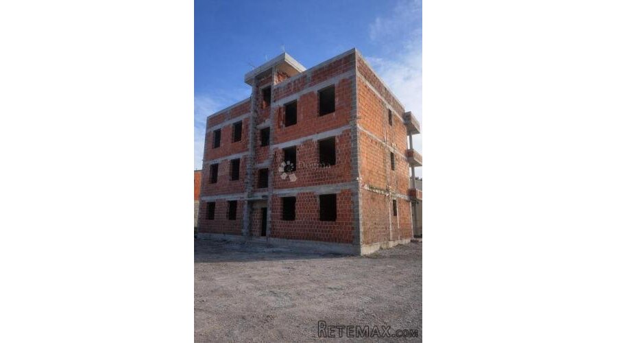 Privlaka - Ekskluzivni stan u prizemlju s vrtom 77m2 -S1 - 3