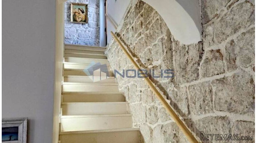 Vis, jedinstvena vila 300 m2 s vrtom i parkingom TOP.. - 8