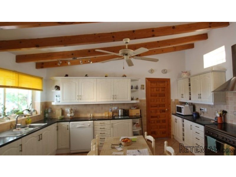 4 Bedroom 2 Bathroom Finca For Sale in.. - 2