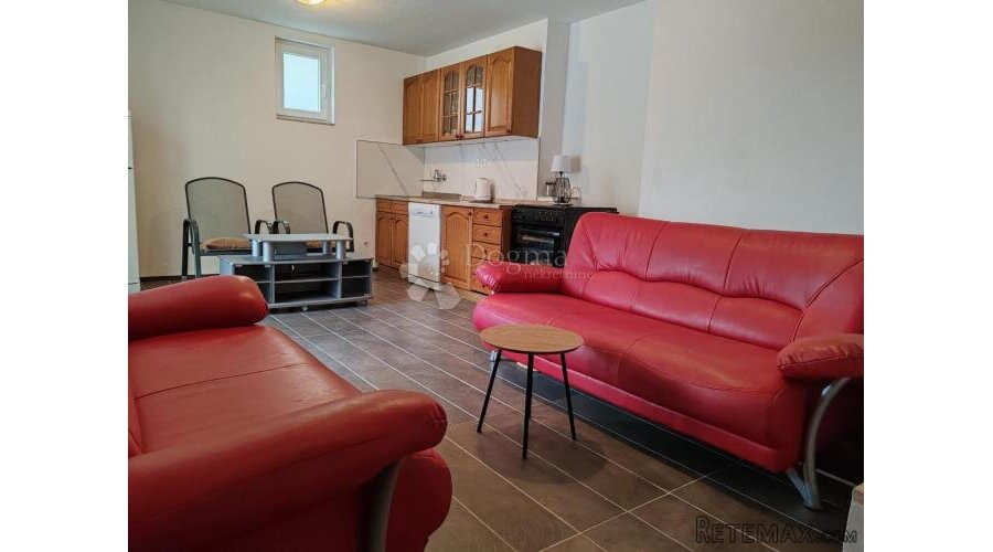 Apartman Vir 90m² – 300m od plaže