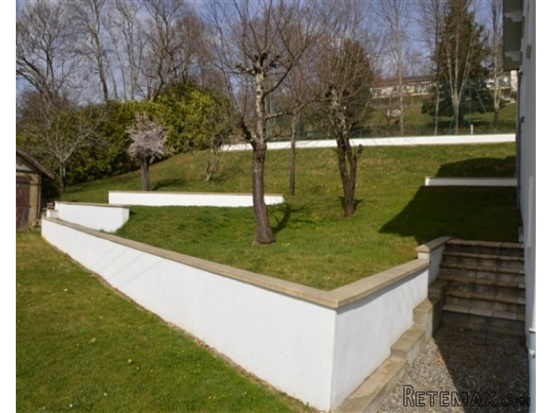 Superb property with rental potential.. - 2