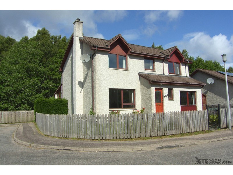 16 Morlich Place, Aviemore