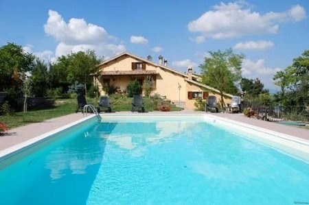 Five Bedroom House With Pool - 2