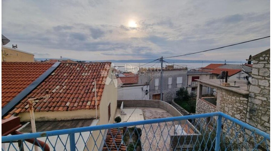 SELCE, manja obiteljska kuća u centru